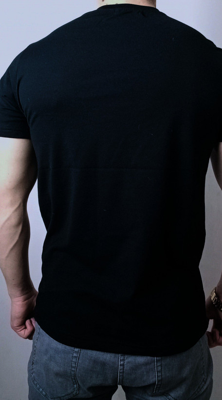 تیشرت مشکی ساده