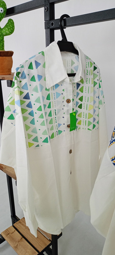 شومیز آستین بلند زنانه طرح سنتی سبز