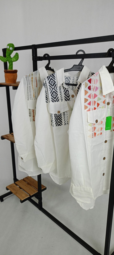 شومیز زنانه طرح سنتی دو جیب