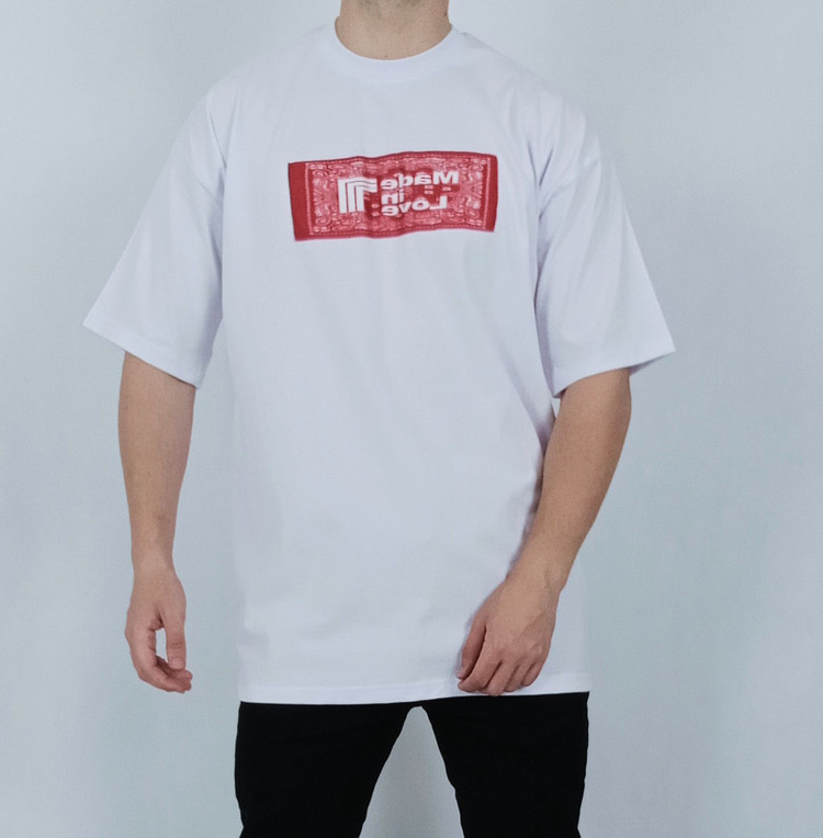 تی شرت آستین کوتاه قواره لش سفید طرح لاو