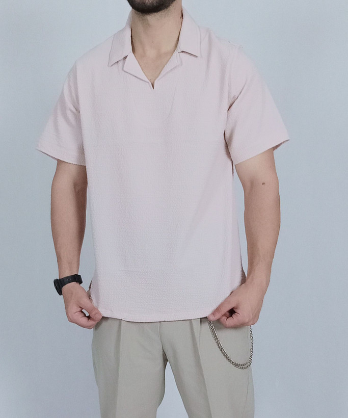 تیشرت آستین کوتاه کرم یقه اتگلیسی طرح قواره باکسی