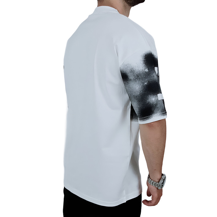 تیشرت سفید مناسب تابستان