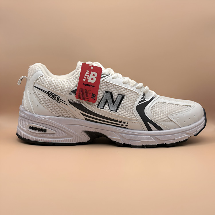 کتانی سفید مردانه نیوبالانس مدل 530