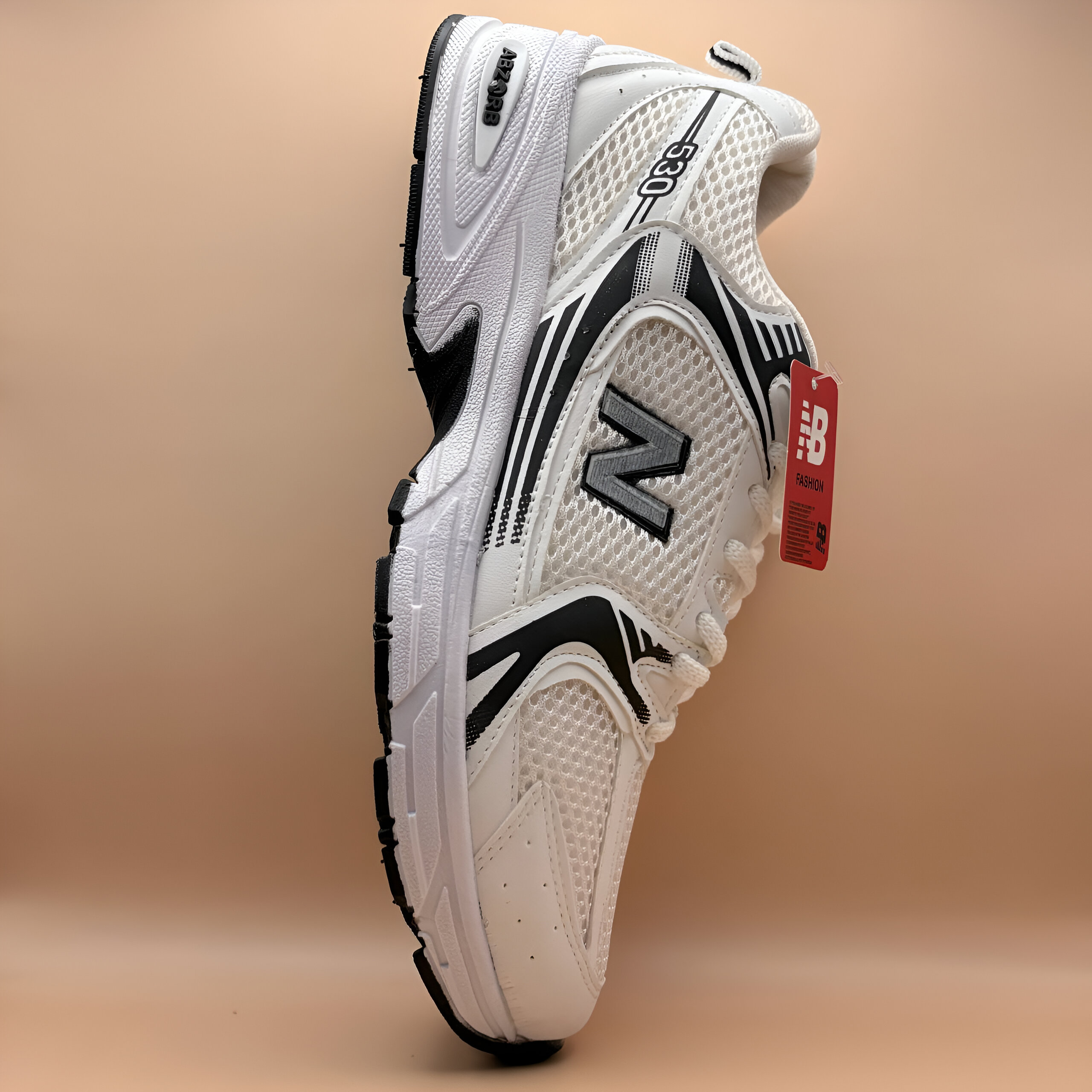 کتانی سفید مردانه نیوبالانس مدل 530