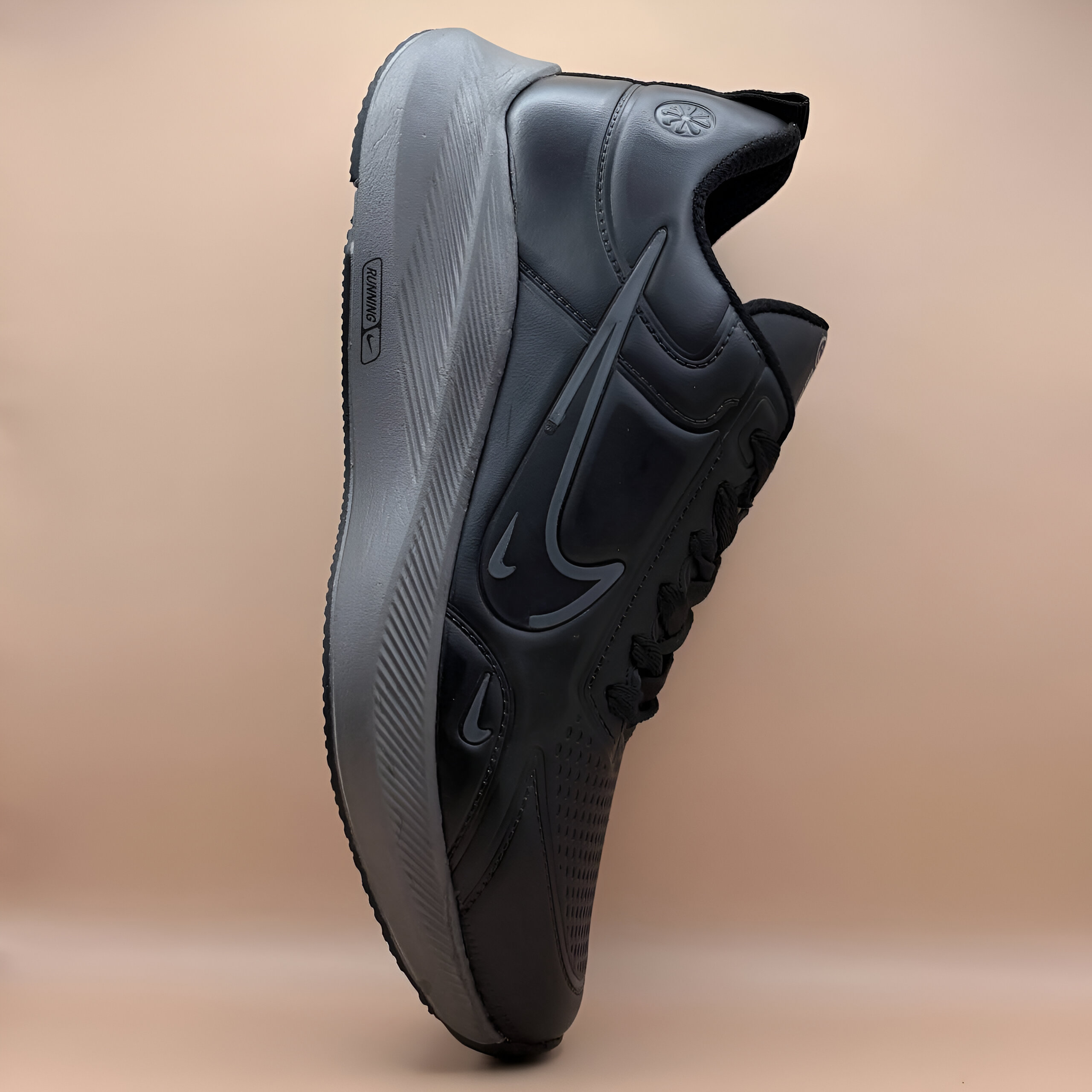 کتانی مردانه لژ دار مکشی براق مدل نایکی رانینگ