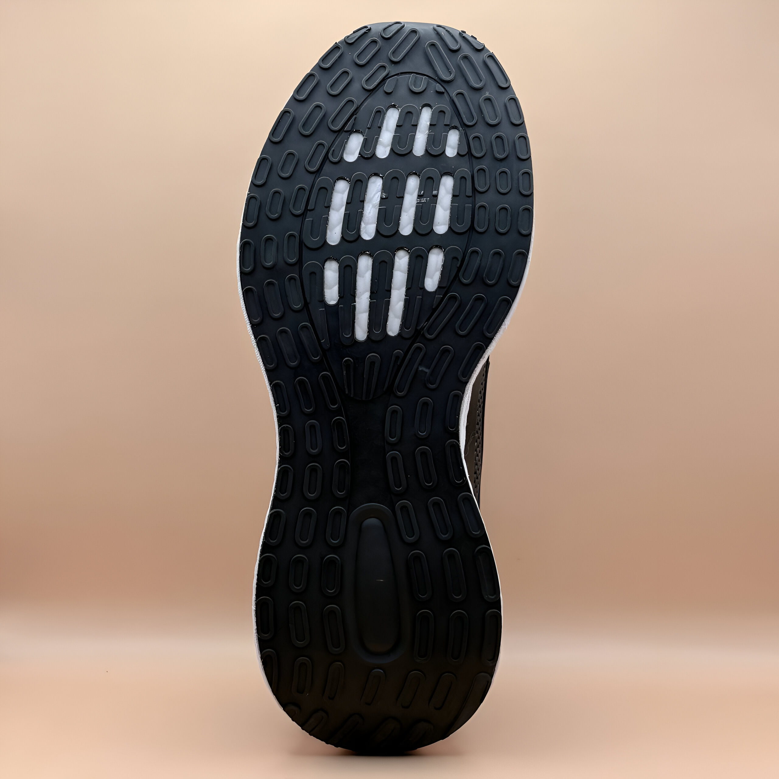 کتانی زنانه مشکی براق لژدار مدل 730