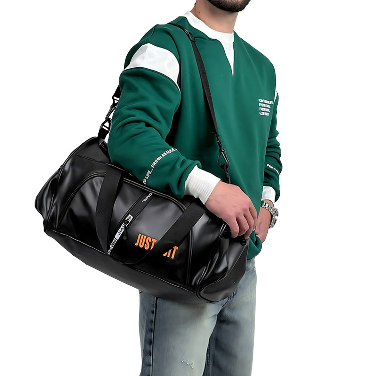 ساک ورزشی مشکی مدل چرم